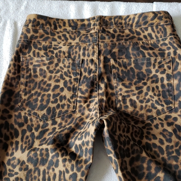 H&M  Animal Print Jeans Size 8 - Picture 4 of 7
